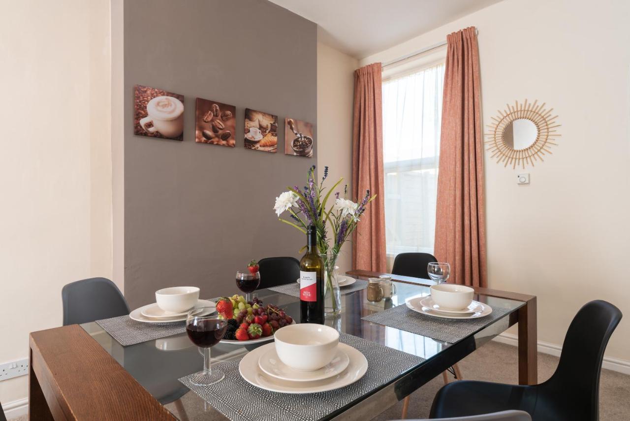 3 Bedroom-5 Beds Newland Ave King'S Palace Leisure-Contractor-Heart Of Hull Amenities Kingston upon Hull ภายนอก รูปภาพ