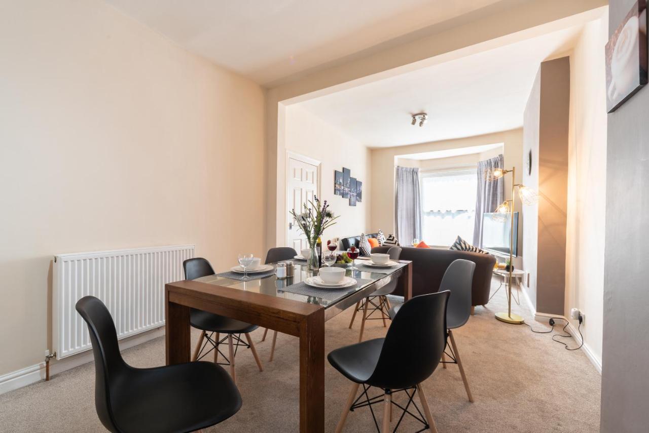 3 Bedroom-5 Beds Newland Ave King'S Palace Leisure-Contractor-Heart Of Hull Amenities Kingston upon Hull ภายนอก รูปภาพ