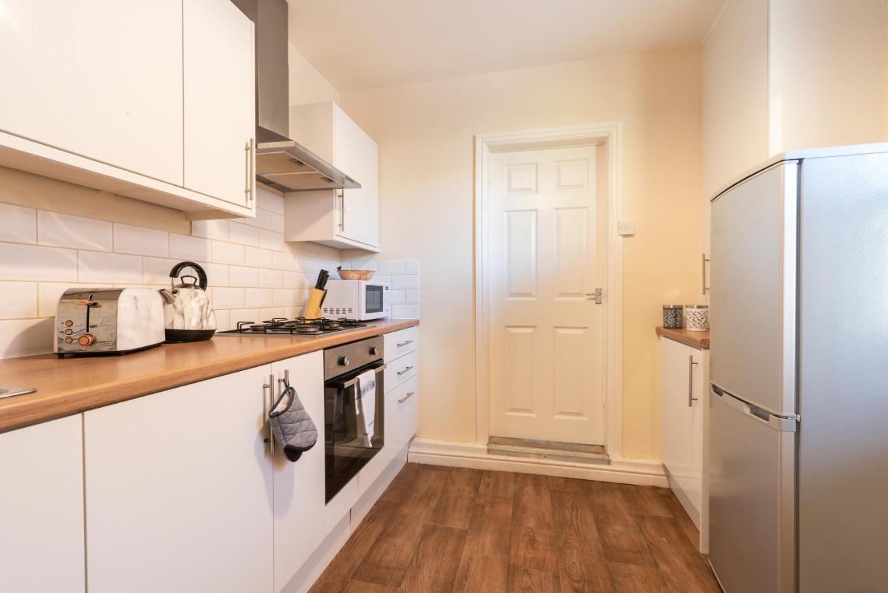 3 Bedroom-5 Beds Newland Ave King'S Palace Leisure-Contractor-Heart Of Hull Amenities Kingston upon Hull ภายนอก รูปภาพ