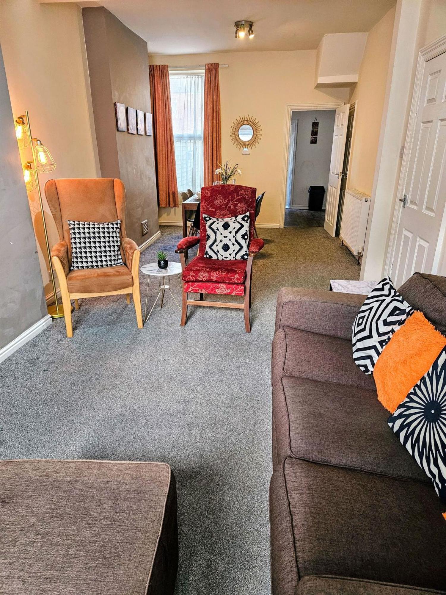 3 Bedroom-5 Beds Newland Ave King'S Palace Leisure-Contractor-Heart Of Hull Amenities Kingston upon Hull ภายนอก รูปภาพ